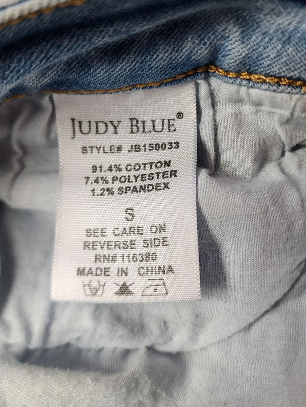 Judy Blue High Waist Cuffed Button Fly Distressed Shorts Small